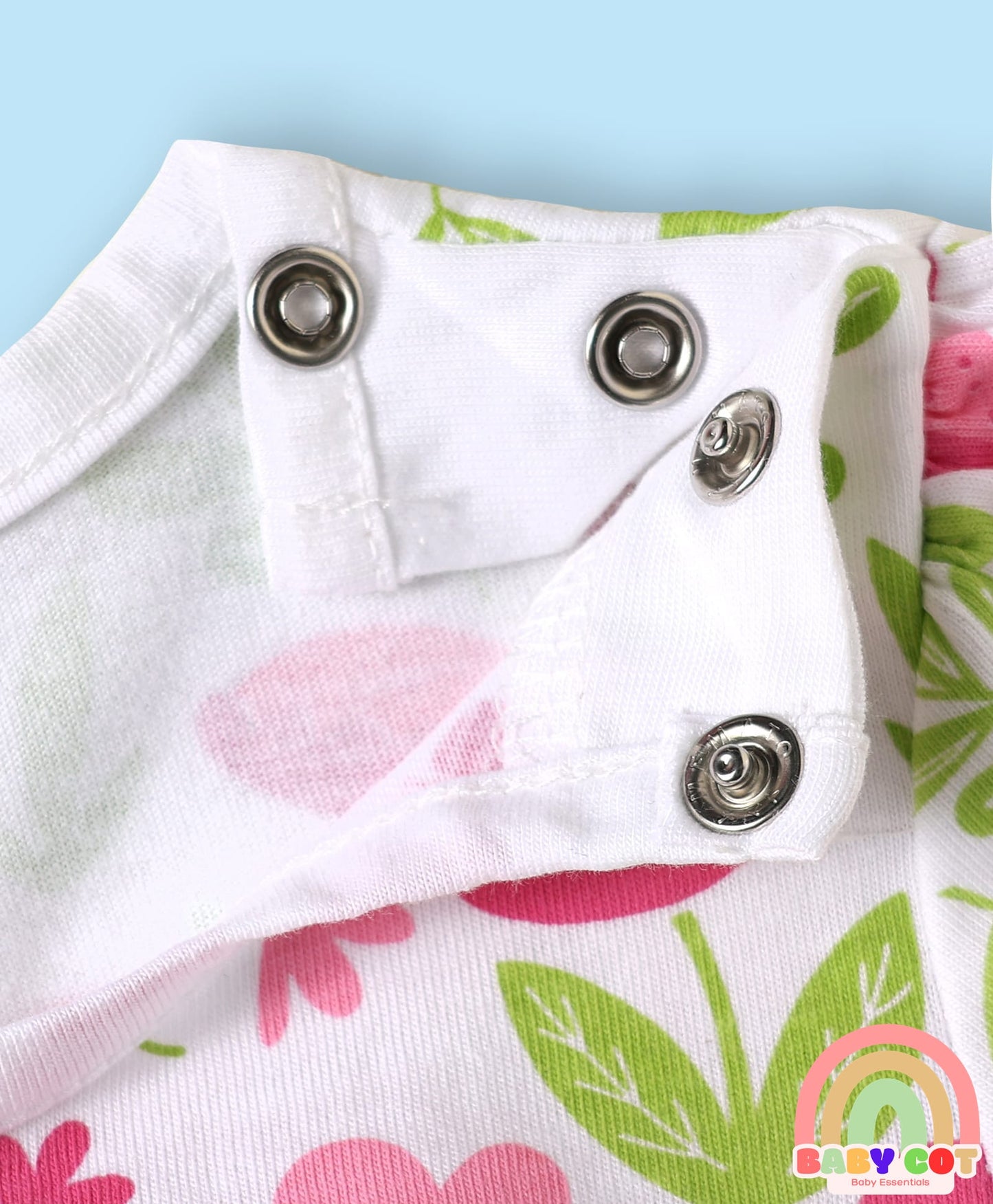 100% Cotton Knit Half Sleeves Floral Printed T-Shirt & Lounge Pant Set - White & Dark Pink